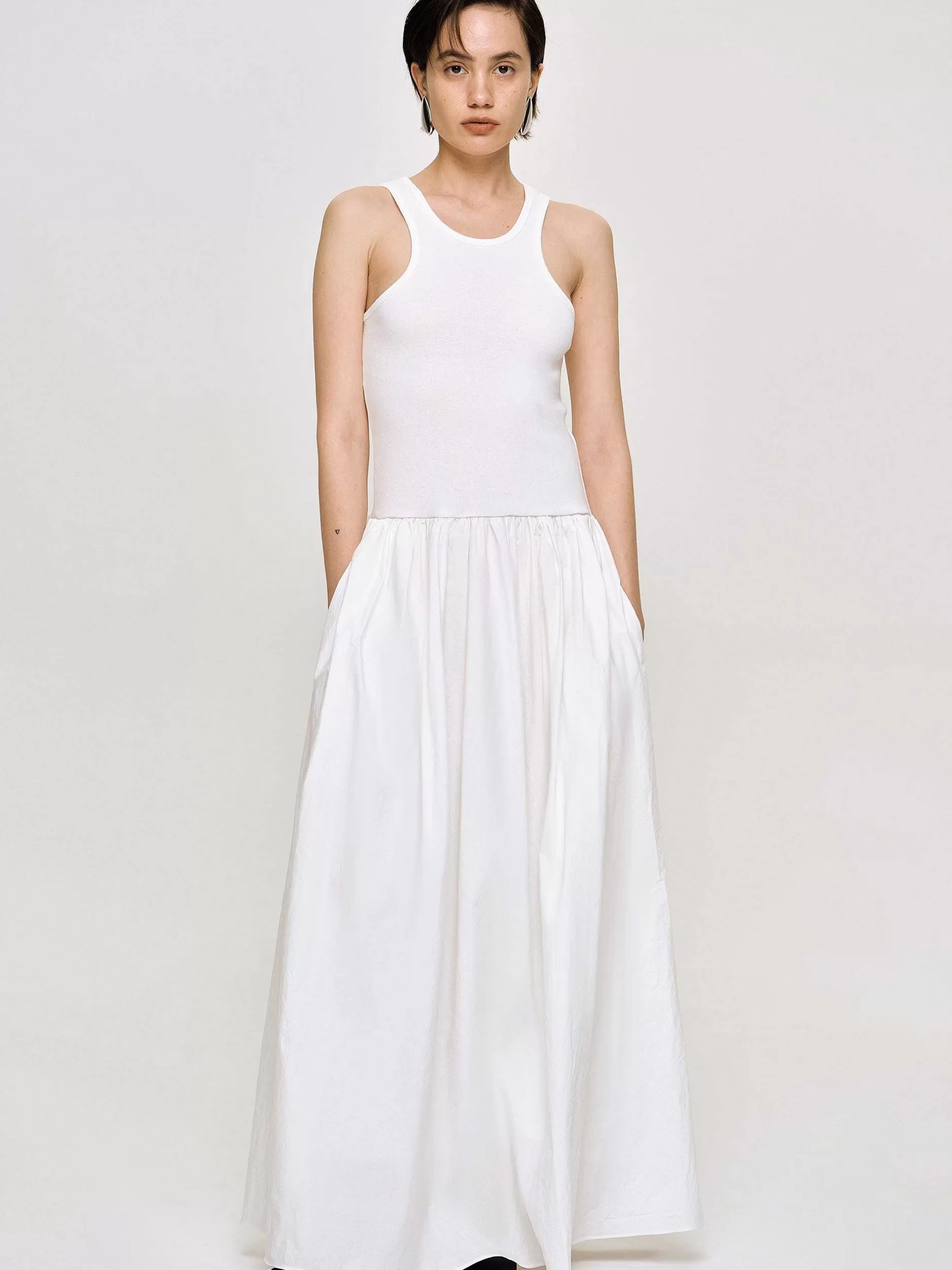 Online Amal Racer-Tankjurk Met Verlaagde Taille, Wit Vrouwen Jurken