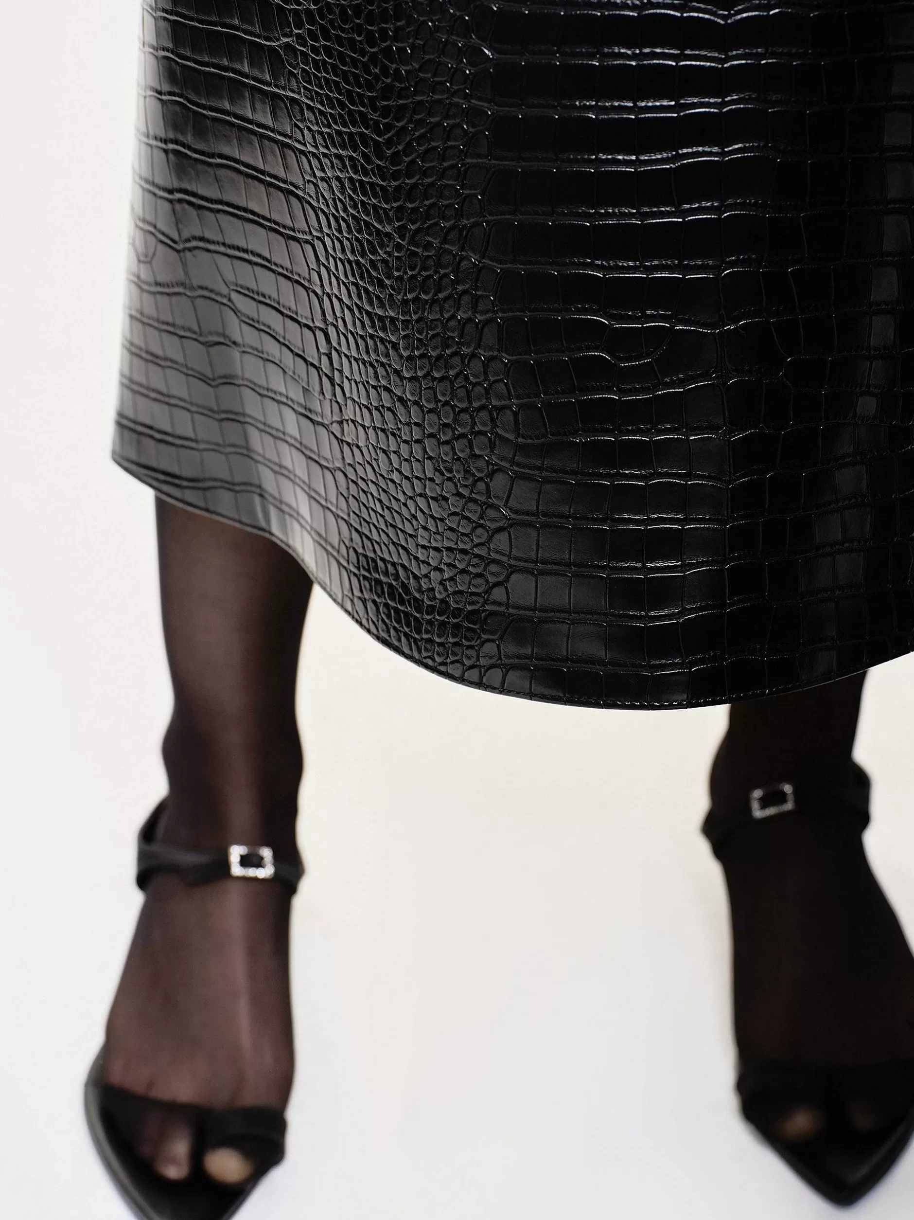Sale Midi-Rok Met Krokodillenrelief, Zwart Vrouwen Bodems